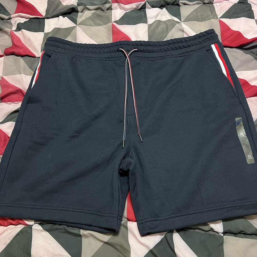 Tommy Hilfiger Men's Essential Fleece Sweat Short